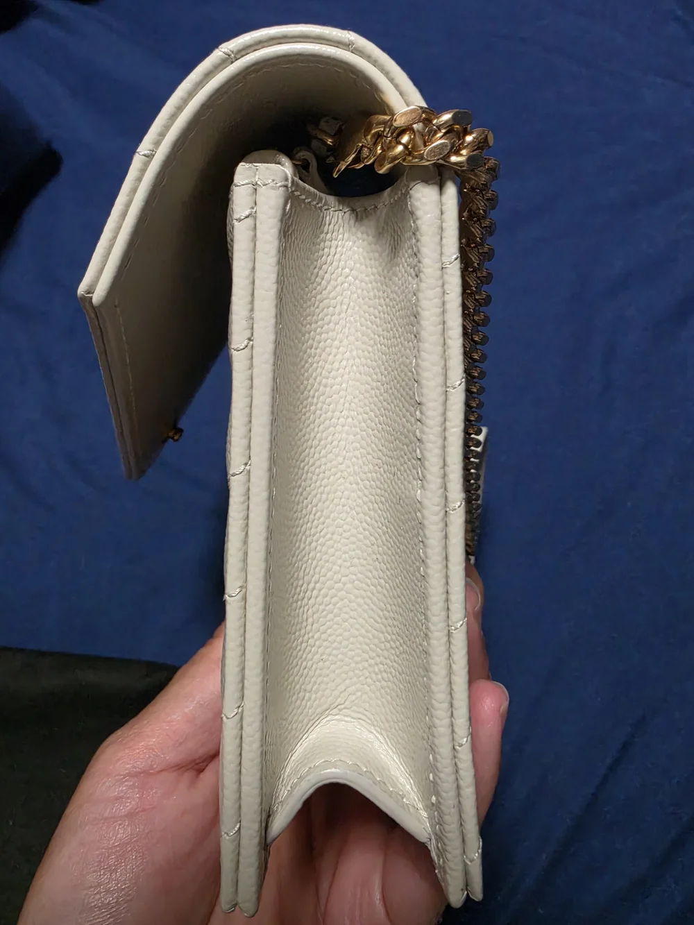 YSL CASSANDRE ENVELOPE CHAIN WALLET IN GRAIN DE POUDRE LEATHER WHITE